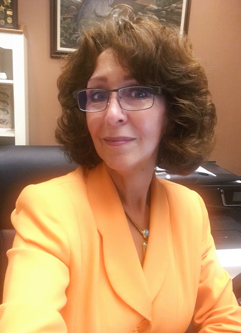 Tara Dixon Engel photo